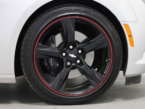 Used 2016 Chevrolet Camaro SS image 12