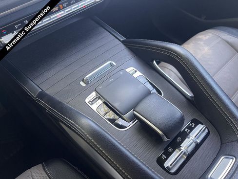 Used 2020 Mercedes-Benz GLE 450 4MATIC w/ AMG Line Exterior image 9