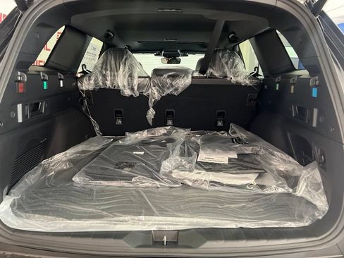 New 2026 Subaru Outback Limited XT AWD/4WD image 8