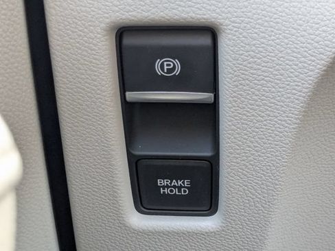Used 2025 Honda Odyssey Touring image 43