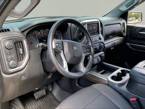 Used 2020 Chevrolet Silverado 1500 RST AWD/4WD image 12