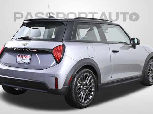 Certified 2025 MINI Cooper S FWD image 10