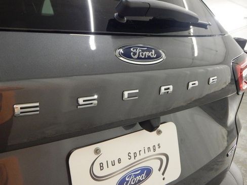 New 2026 Ford Escape ST-Line w/ Tech Pack #1 image 5