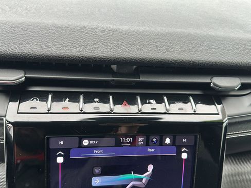 Used 2024 Jeep Grand Cherokee L Laredo image 15