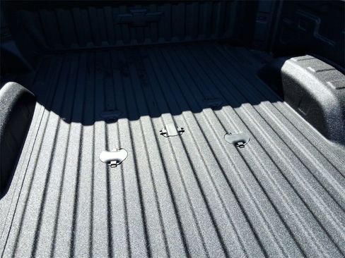 Used 2025 Chevrolet Silverado 2500 High Country w/ Technology Package image 19