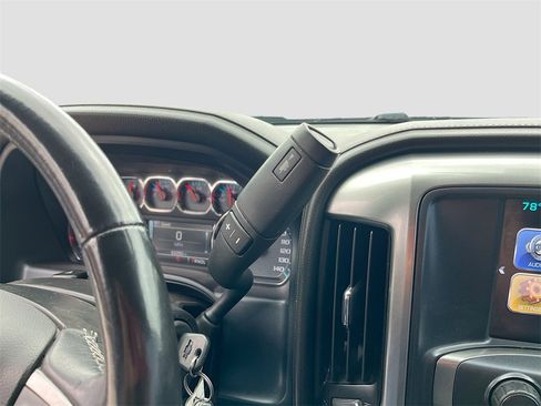 Used 2018 Chevrolet Silverado 1500 LTZ Z71 w/ LTZ Plus Package image 16