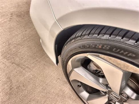 Certified 2018 Honda Accord Touring image 23