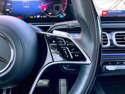 Used 2024 Mercedes-Benz Maybach GLS 600 4MATIC image 25