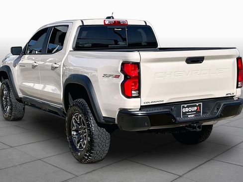 Used 2026 Chevrolet Colorado ZR2 w/ Off-Road Front Bumper Package AWD/4WD image 12