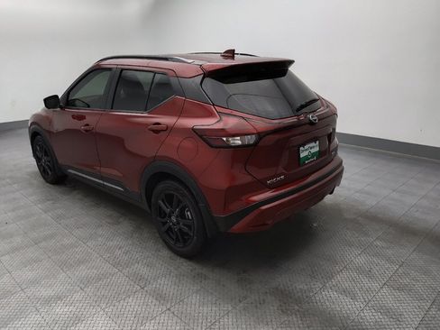 Used 2022 Nissan Kicks SR w/ Interior Electronics Package FWD image 5