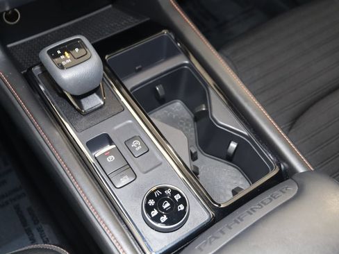 Used 2023 Nissan Pathfinder Rock Creek image 30