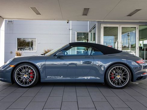 Used 2017 Porsche 911 Carrera S image 13