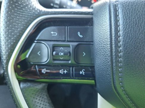 Used 2023 Toyota Tundra Limited image 23