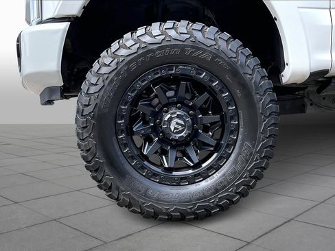 Used 2022 Ford F250 Lariat w/ Tremor Off-Road Package image 12