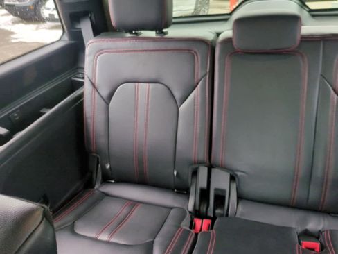 Used 2023 Ford Expedition Limited image 23