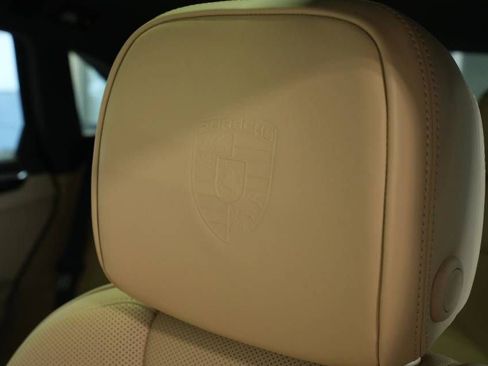 New 2026 Porsche Macan image 34