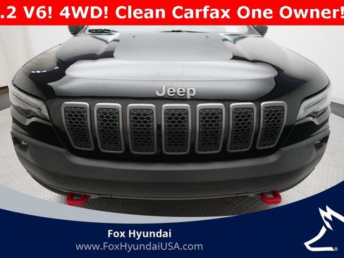 Used 2019 Jeep Cherokee Trailhawk w/ Cold Weather Group image 20