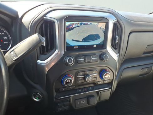 Certified 2022 Chevrolet Silverado 2500 LT w/ Convenience Package image 15