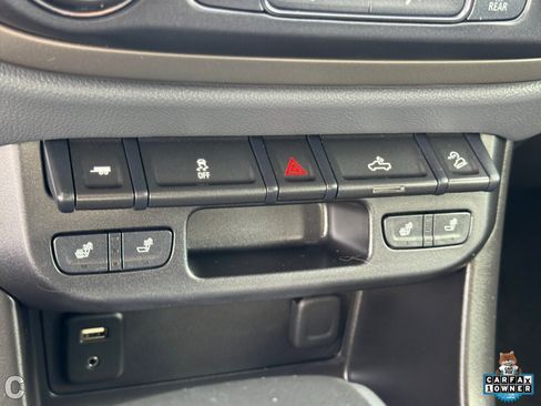 Used 2018 Chevrolet Colorado Z71 image 31