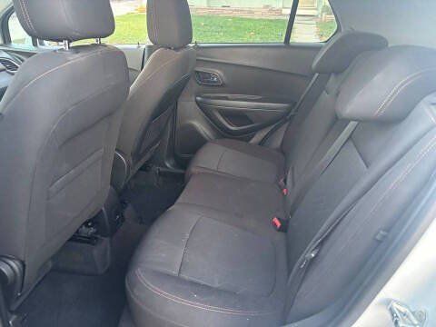 Used 2017 Chevrolet Trax LT FWD image 5