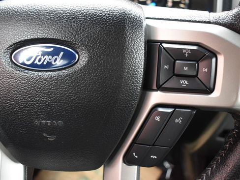 Used 2015 Ford F150 Lariat AWD/4WD image 24