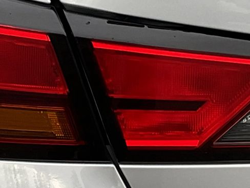 Used 2023 Nissan Altima 2.5 S image 9