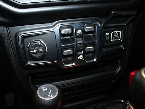 Used 2022 Jeep Wrangler Unlimited Sport image 21