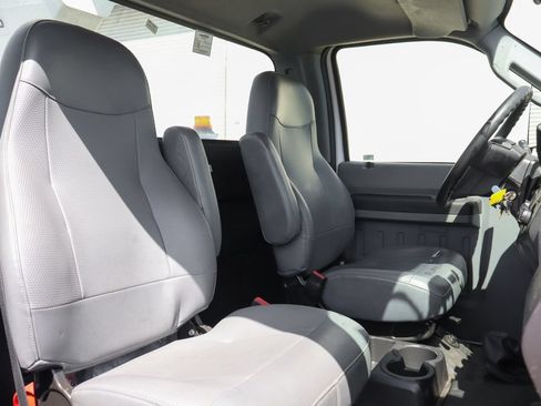 Used 2019 Ford F650 2WD Regular Cab Super Duty image 27