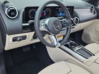New 2026 Mercedes-Benz GLA 250 video 3