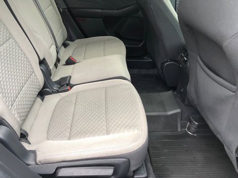 Used 2022 Ford Escape SE w/ SE Sport Appearance Package AWD/4WD image 24