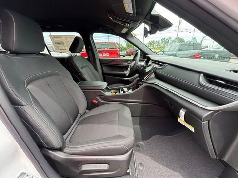 New 2026 Jeep Grand Cherokee L Laredo RWD image 7