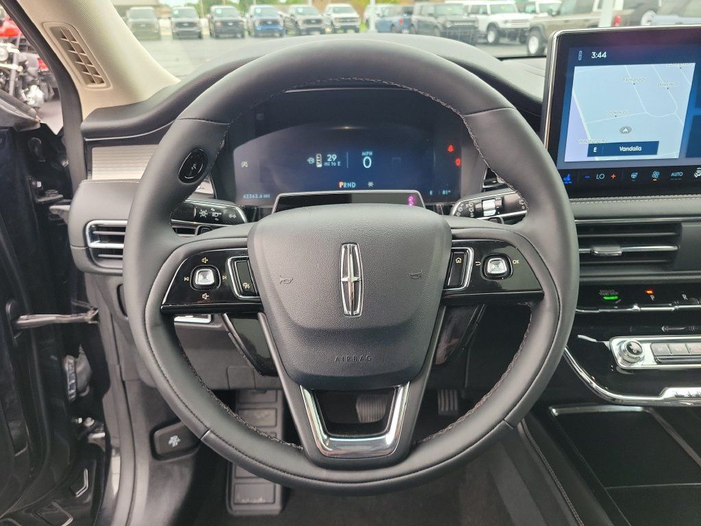 Certified 2023 Lincoln Corsair AWD w/ Equipment Group 102A image 23