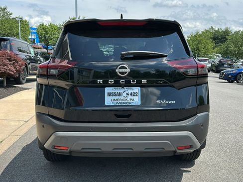 Certified 2023 Nissan Rogue SV image 5