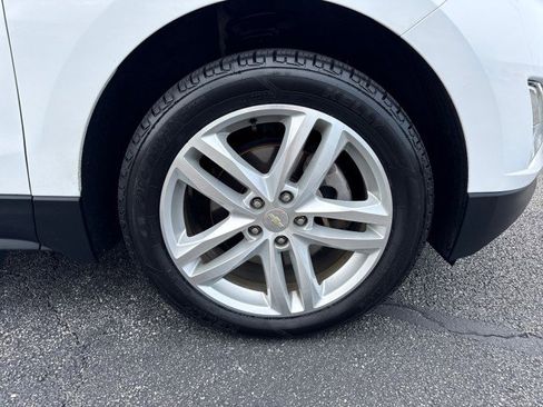Used 2020 Chevrolet Equinox Premier AWD/4WD image 10