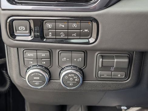 New 2026 GMC Yukon AT4 Ultimate image 21