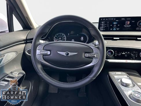 Used 2025 Genesis GV70 2.5T AWD/4WD image 16