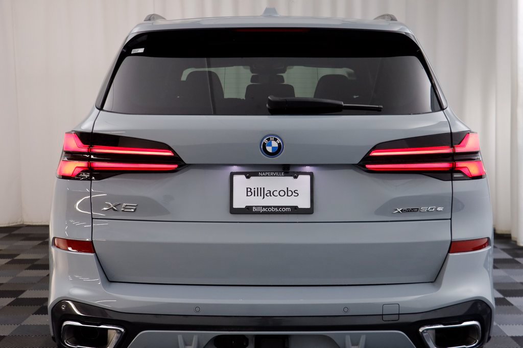 New 2026 BMW X5 xDrive50e w/ M Sport Package AWD/4WD image 16