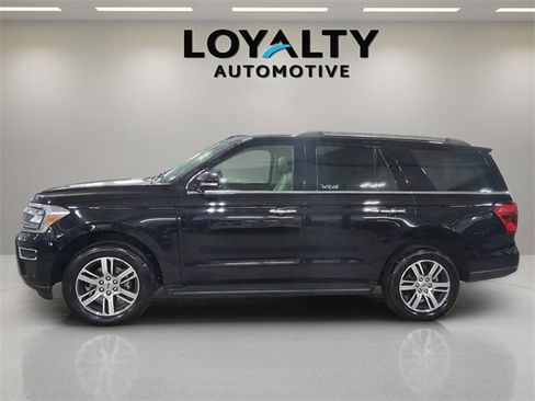 Used 2024 Ford Expedition Limited image 2