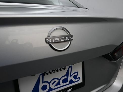 Used 2024 Nissan Altima 2.5 SV image 23