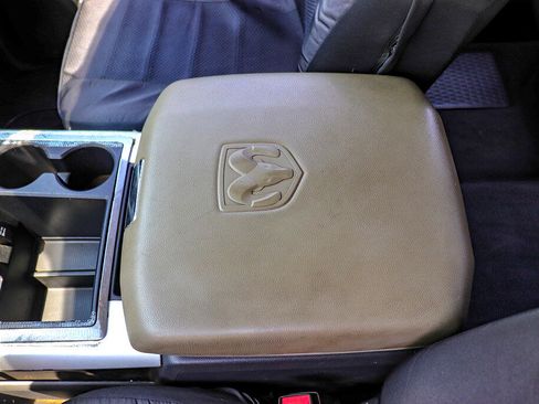 Used 2010 Dodge Ram 2500 Truck SLT w/ Big Horn Regional Pkg image 15