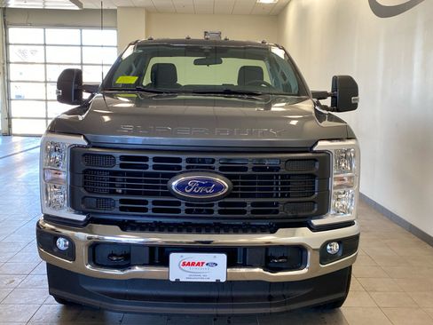 New 2026 Ford F350 XL w/ XL Chrome Package image 3
