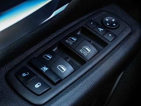 Used 2023 RAM 1500 Big Horn image 10