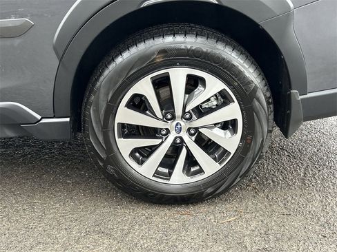 Certified 2025 Subaru Outback Premium image 11