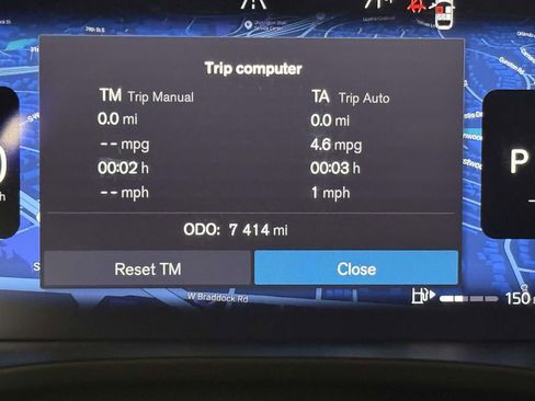 Used 2023 Volvo XC40 B5 Plus w/ Climate Package AWD/4WD image 5