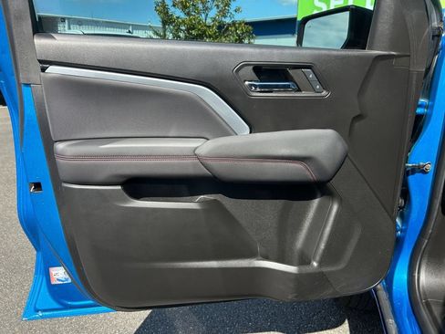 Used 2024 Chevrolet Colorado Z71 w/ Z71 Convenience Package 2 AWD/4WD image 20