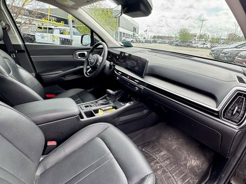 Used 2024 Kia Sorento X-Line EX image 17