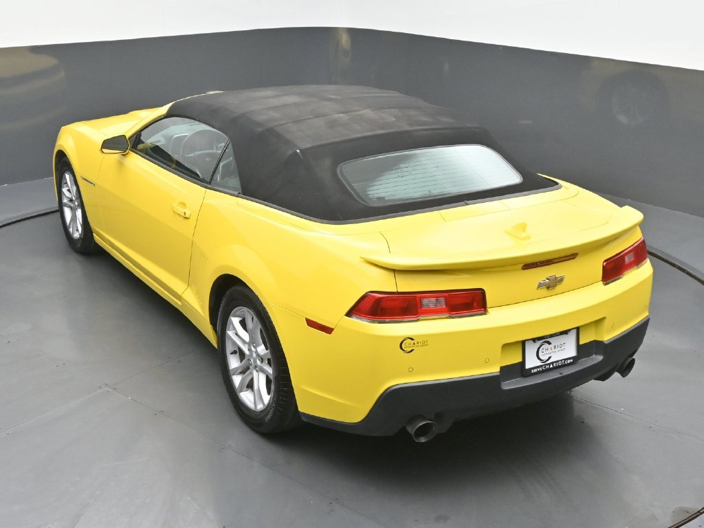 Used 2015 Chevrolet Camaro LT RWD image 42