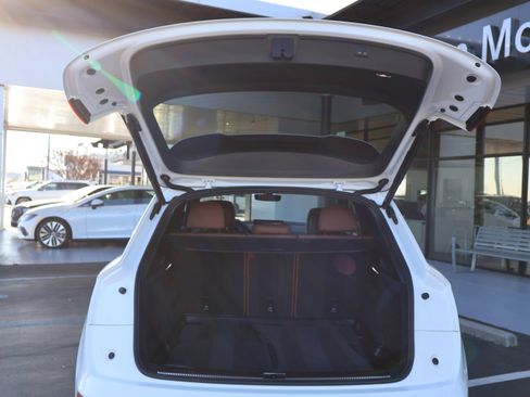 Used 2022 Audi Q5 2.0T Prestige image 21