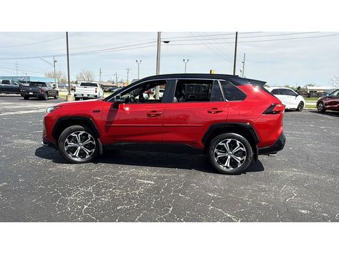 Certified 2022 Toyota RAV4 XSE w/ Premium Package AWD/4WD image 4