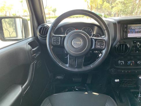 Used 2016 Jeep Wrangler Unlimited Sahara w/ Connectivity Group image 20